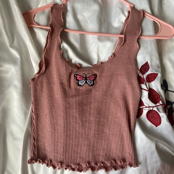 Crop top with butterfly embroidery - Picture 1 of 3